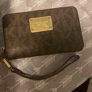 Micheal kors wallet